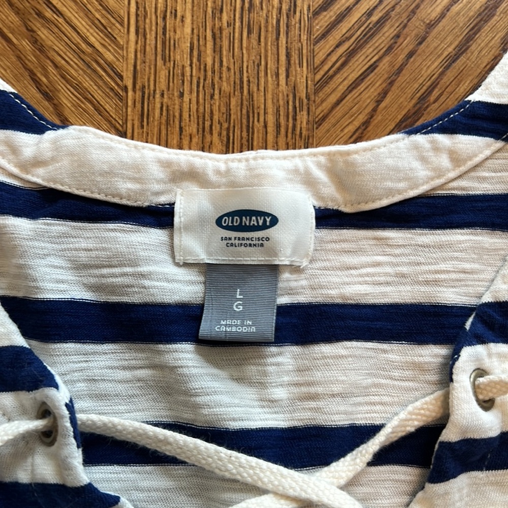 ✅Old Navy striped blue and a lite cream color tank top with tie up front Size L - Picture 3 of 5
